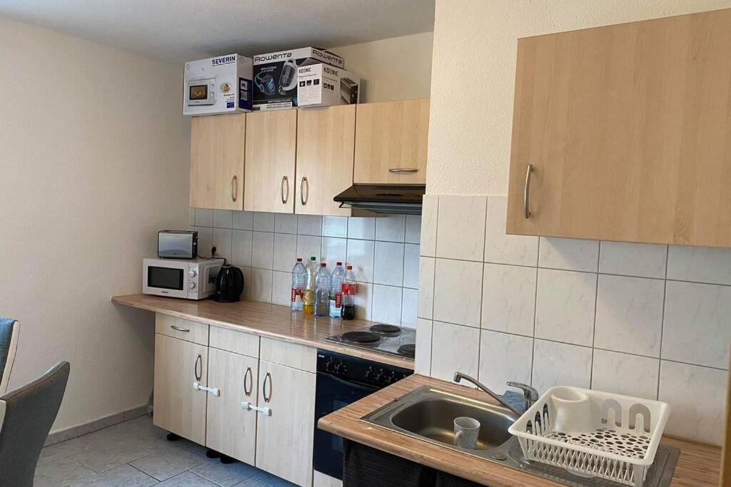 Beste Lage In Rostock: 2-Zimmerwohnung Mit Balkon Im 1.Og Exterior photo